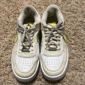 Nike Air Force 1 Sneaker Women’s Size 8 in Yellow/Cream/White